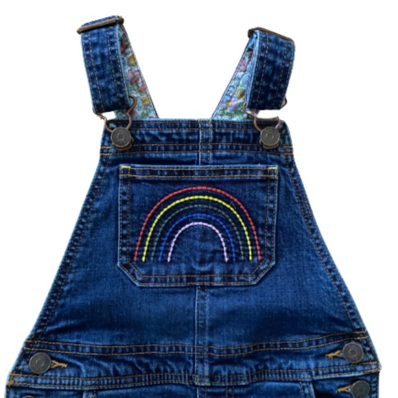Boden Rainbow Embroidered Shortalls - 4/5 - Picture 2 of 7